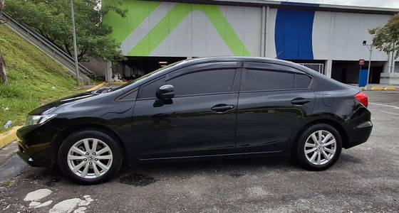 HONDA CIVIC 1.8 LXS 16V FLEX 4P AUTOMÁTICO HONDA CIVIC 1.8 LXS 16V FLEX 4P AUTOMÁTICO